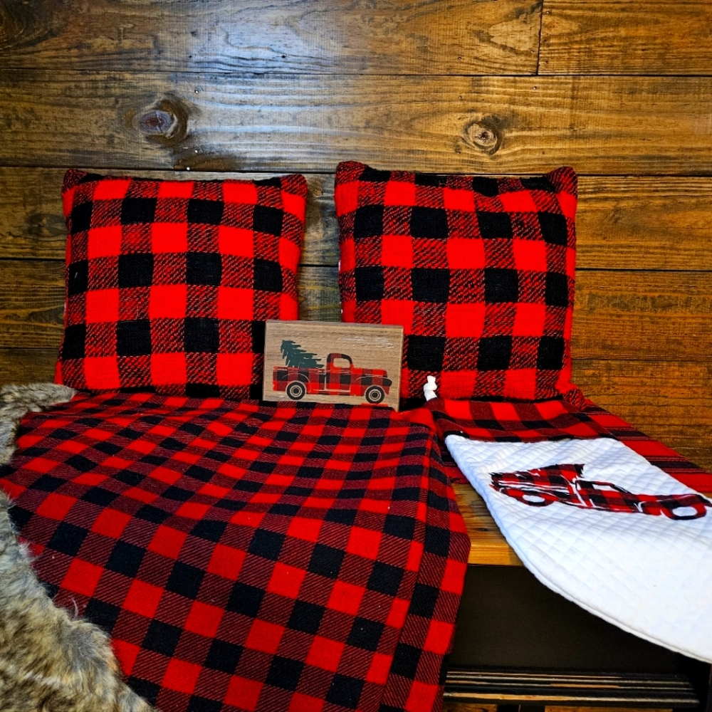 Plaid Christmas Items